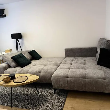 Urban Modern Flat Apartment